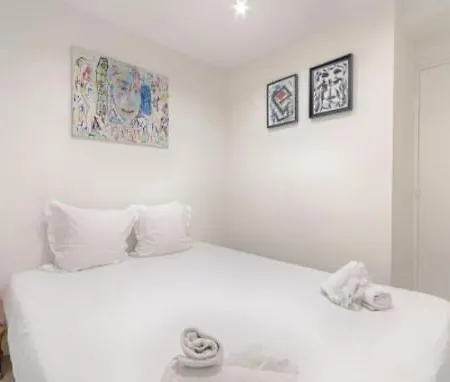 Апартаменты Bastille Republique Charming & Cosy 1br