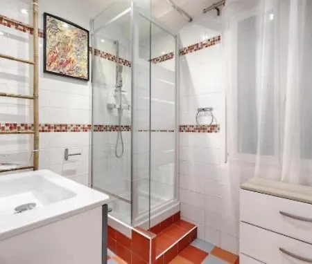 Апартаменты Bastille Republique Charming & Cosy 1br Париж